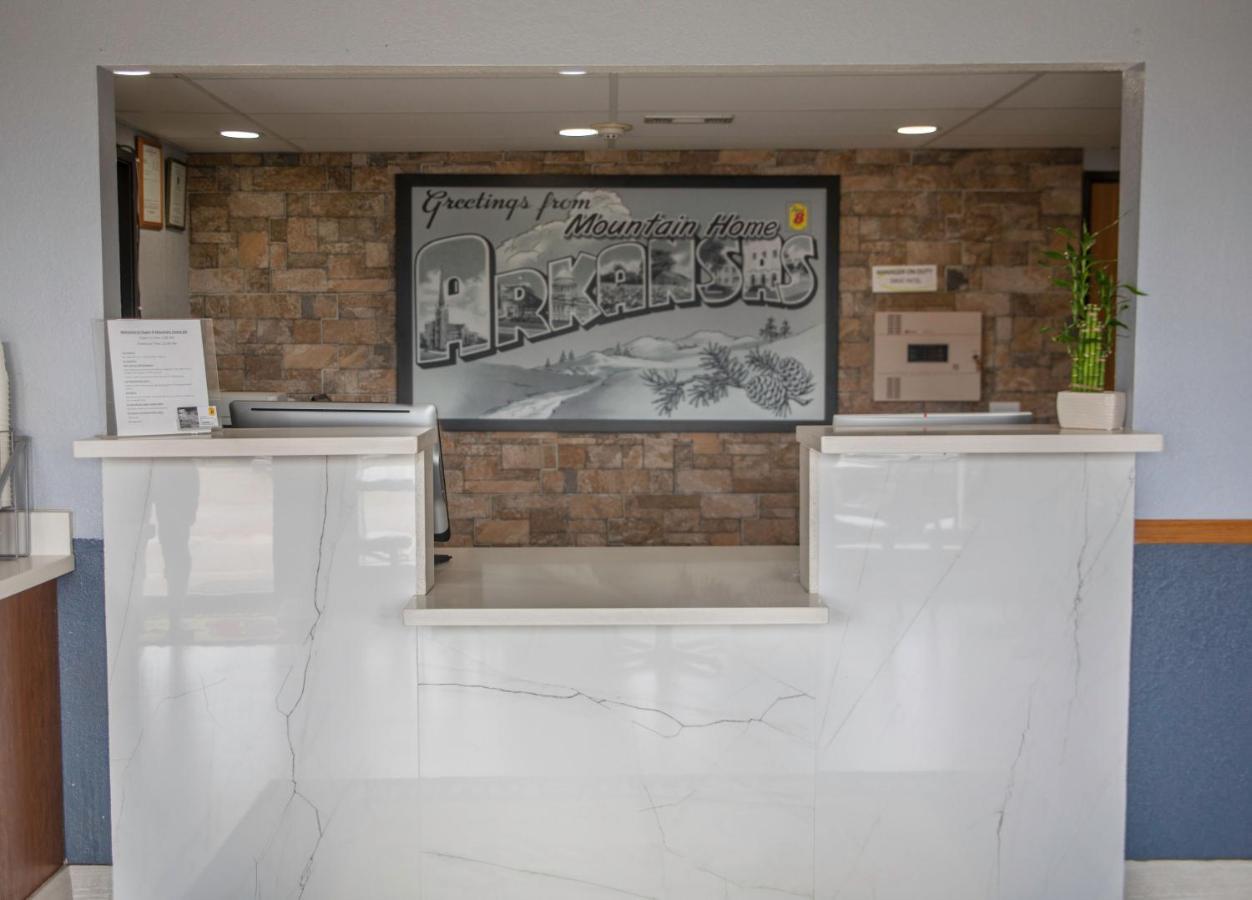 Super 8 By Wyndham Mountain Home Bagian luar foto