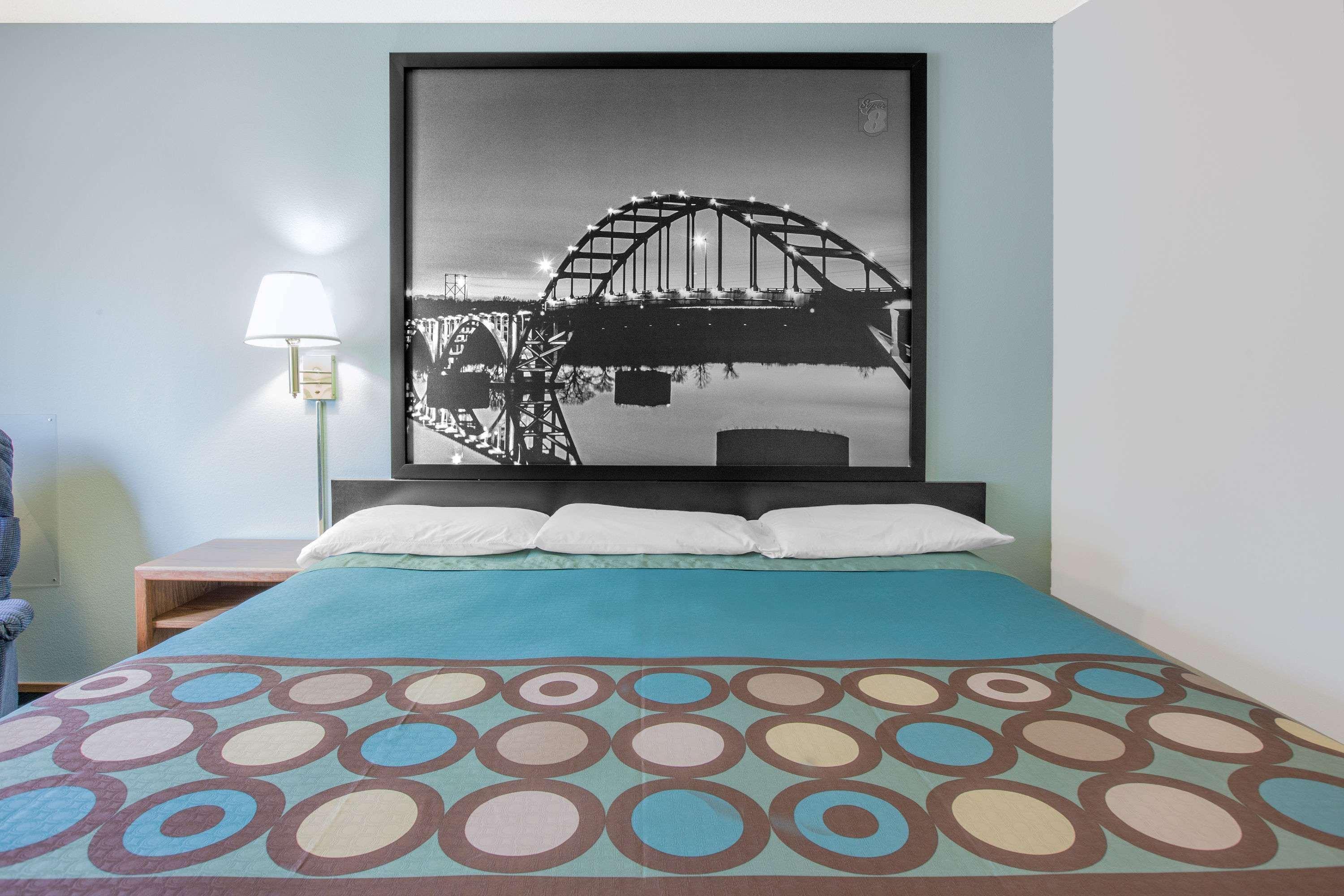 Super 8 By Wyndham Mountain Home Bagian luar foto