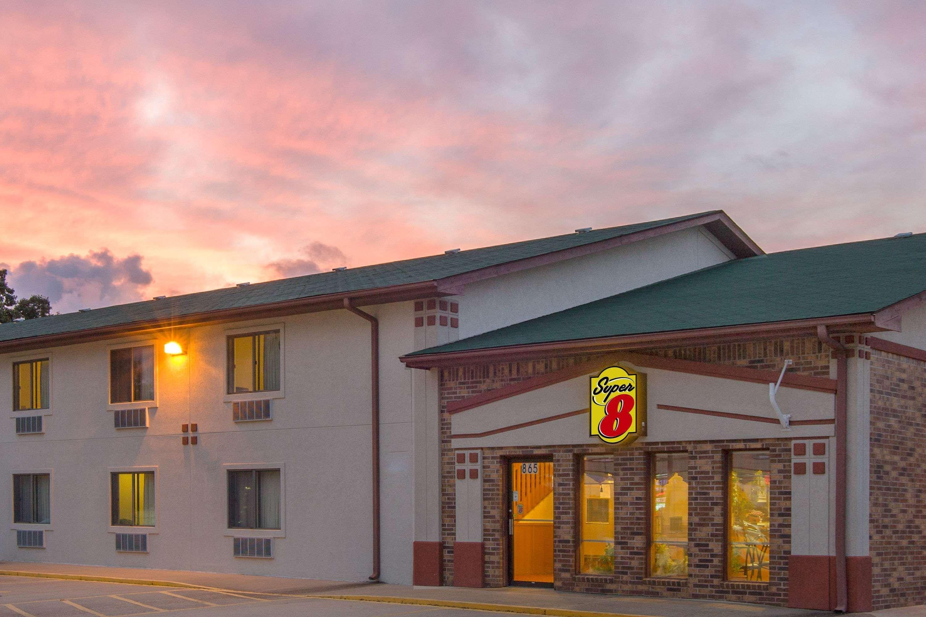 Super 8 By Wyndham Mountain Home Bagian luar foto