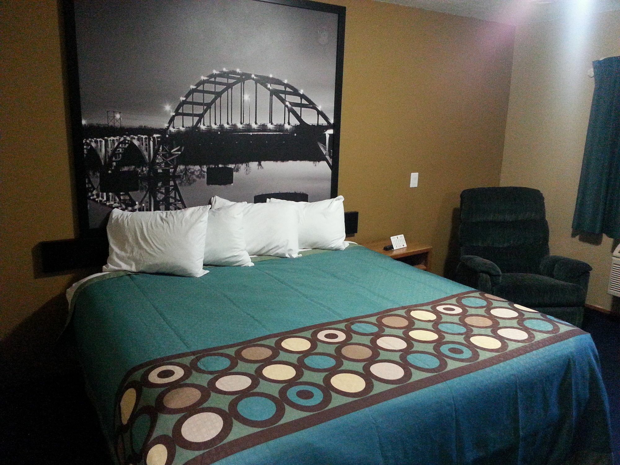 Super 8 By Wyndham Mountain Home Bagian luar foto
