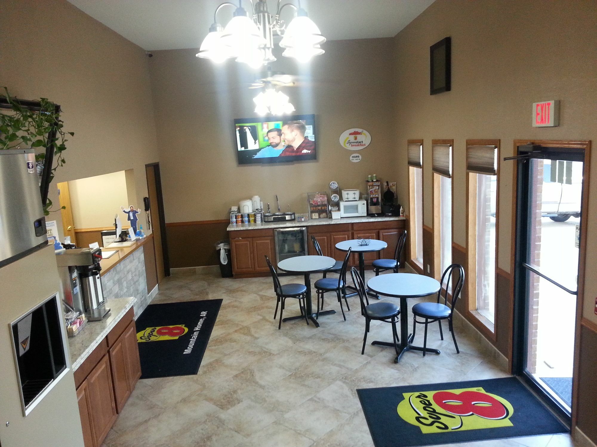 Super 8 By Wyndham Mountain Home Bagian luar foto